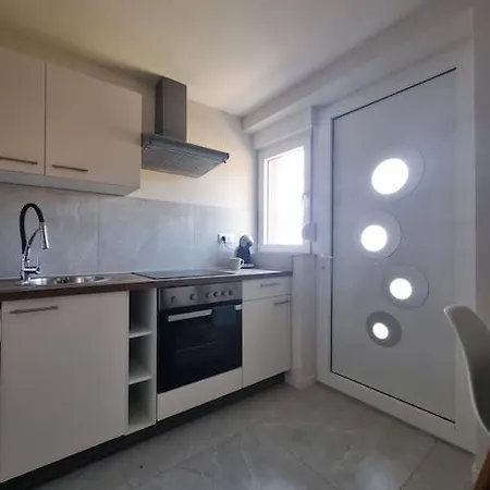 V9 Apartamento Village-Neuf